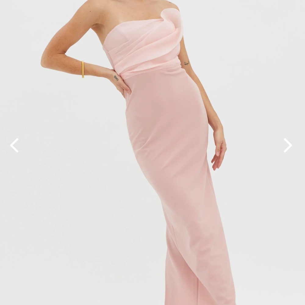 Selfie Leslie 	Karaline Strapless Bust Accent Maxi Dress Blush Size Medium